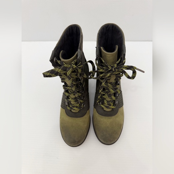 Sorel Lexie Green Camo Lace-Up Wedge Boots - 5.5 - Picture 5 of 14